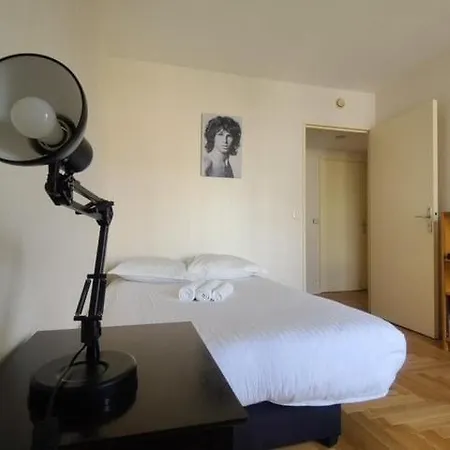 Apartment Spacious And Bright 2min From Paris