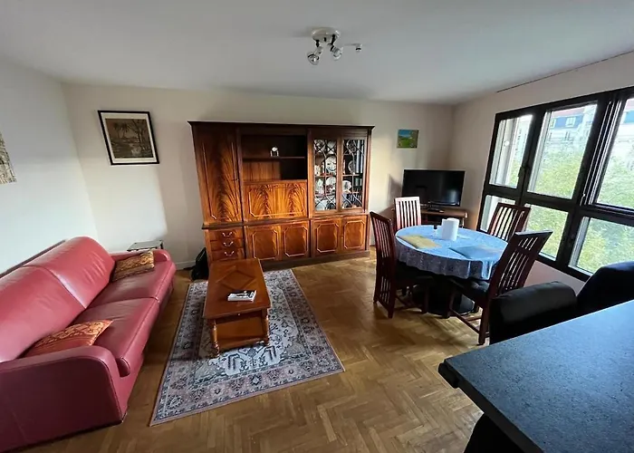 Spacious And Bright 2min From Paris サン・マンデ